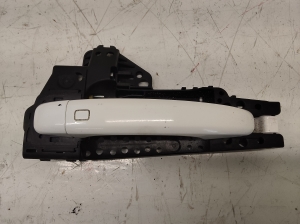 AUDI A4 B8 (2007–2016) Poignée extérieure de porte avant 8T0837885B