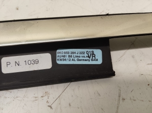 AUDI A4 B8 (2007–2016) Esiukse klaasi välimine liist 8K0853284 - 2