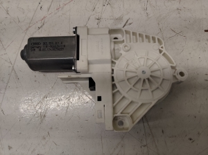 Fensterhebermotor vorne - 8K0959801
