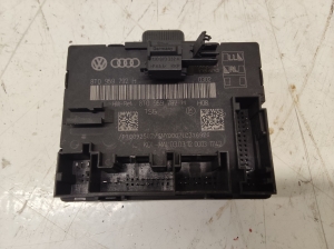 Türsteuergerät vorn - 8T0959792H