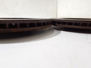 VOLVO XC90 (2015–2024) Front brake disc 31471752 - 3
