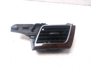 AUDI A8 D4 (2010–2017) Dashboard air vent grilles 4H1820901A - 3