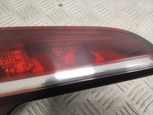 AUDI A4 B9 (2015–2026) Tagatuli tagaluugil 8W9945093AC - 3