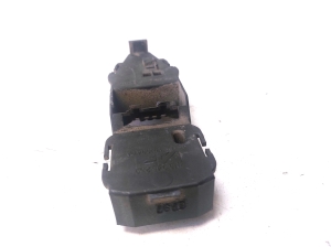 Volkswagen Sharan (1995–2010) Rear light bulb socket on the stem 7M0945259 - 3