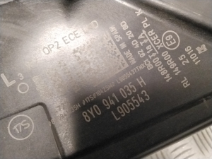 AUDI A3 8Y (2020–2026) Esituli 8Y0941035H - 5