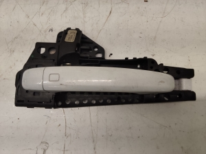Poignée extérieure de porte avant - 8T01837885