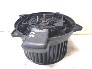 Mercedes Benz R-Class 251 (2006–2017) Heater blower motor 1737080602 - 3
