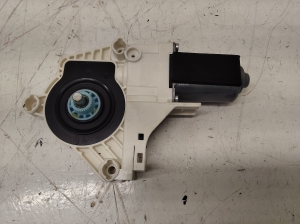Fensterhebermotor vorne - 8K0959801
