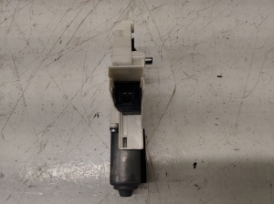 AUDI A4 B8 (2007–2016) Front door window regulator motor 8K0959801 - 2