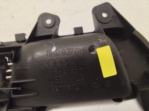 AUDI A4 B8 (2007–2016) Front door inner handle 8K0837019 - 2