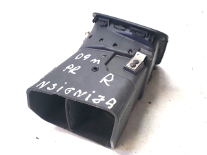 Opel Insignia (2008–2017) Grilles de ventilation du tableau de bord 13273489 - 4