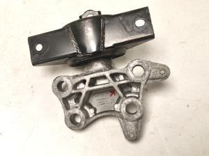Opel Mokka (2012–2020) Engine mount 95327800 - 4