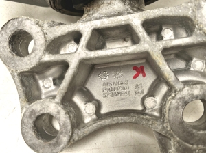 Opel Mokka (2012–2020) Engine mount 95327800 - 5