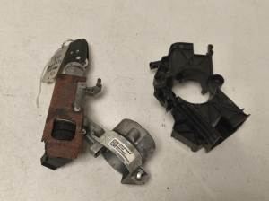 Opel Mokka (2012–2020) Ignition switch 95422547 - 2