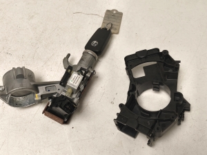 Opel Mokka (2012–2020) Ignition switch 95422547 - 3
