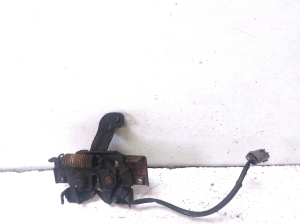 Mazda 3 (2003–2009) Serrure de capot - 2