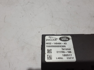 Land Rover Range Rover IV (2012–2026) Trunk lid control module HK5214B484AD - 2