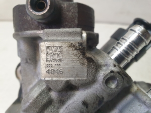 AUDI A8 D4 (2010–2017) Kütusepump 0445010677 - 6