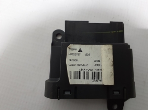 Land Rover Range Rover IV (2012–2026) Front seat control unit L0532757 - 2