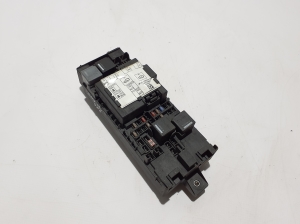 Land Rover Range Rover IV (2012–2026) Kaitsmekarp salongis JPLA14A073BB - 4