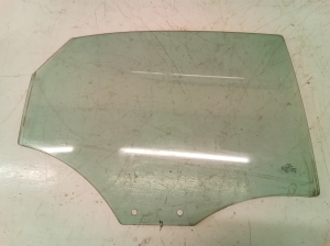 Rear side door glass - 43R001582