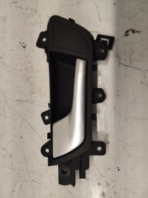 Rear side door interior handle - 8K0839019