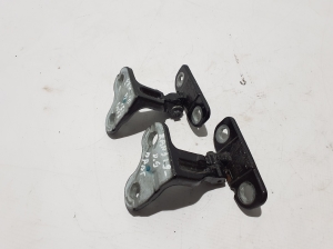 Land Rover Range Rover IV (2012–2026) Rear side door upper hinge CPLA228A66AD - 2