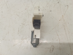 AUDI A4 B8 (2007–2016) Rear side door window regulator motor 8K0959811 - 2