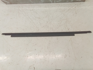 AUDI A4 B8 (2007–2016) Rear side door outer window molding 8K0839477 - 3