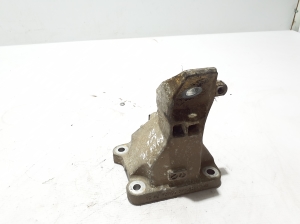 Engine bracket - CPLA6037AC