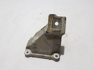 Engine bracket - CPLA6061AC