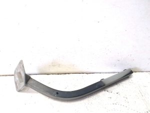 Front fender bracket - 4H0821396