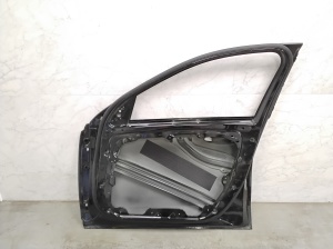 Mercedes Benz C-Class 206 (2021–2026) Esiuks A2067228000 - 3