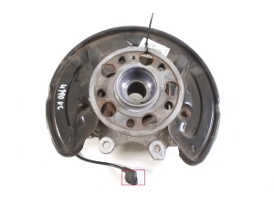 Rear wheel hub - 
