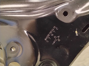 Mercedes Benz C-Class 205 (2014–2021) Tagumised küljeuksed A2057320410 - 8