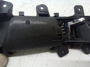 AUDI A4 B8 (2007–2016) Rear side door interior handle 8K0839020 - 3