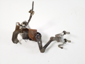 Mercedes Benz EQC N293 (2019–2026) Sensor an der Hinterradnabe A0009053704 - 2