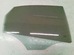 Rear side door glass - 43R001582