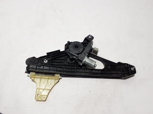 RENAULT Megane E-Tech CMF-EV (2022–2026) Rear side door window regulator 827219148R - 2