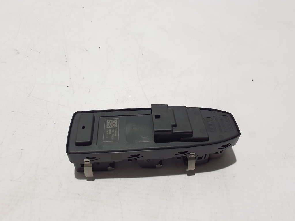 RENAULT Megane E-Tech CMF-EV (2022–2026) Front door glass switch 254100000R RENAULT Megane E-Tech CMF-EV (2022–2026) Front door glass switch 254100000R