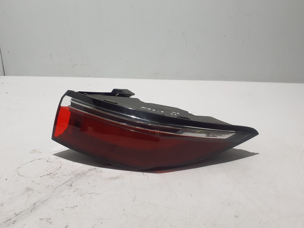 RENAULT Megane E-Tech CMF-EV (2022–2026) Eckleuchte hinten 265505540R RENAULT Megane E-Tech CMF-EV (2022–2026) Eckleuchte hinten 265505540R