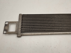 Mercedes Benz E-Class W212 (2009–2015) Getriebeölkühler A2125002200 - 4