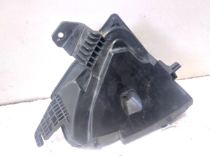 AUDI A8 D4 (2010–2017) Kaitsmekarbi korpus kapoti all 4H0937118 - 4