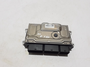 Calculateur moteur - 237D40551R