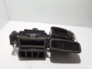 RENAULT Megane E-Tech CMF-EV (2022–2026) Heizungsgehäuse 272985MZ4A - 2