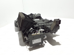RENAULT Megane E-Tech CMF-EV (2022–2026) Heizungsgehäuse 272985MZ4A - 3