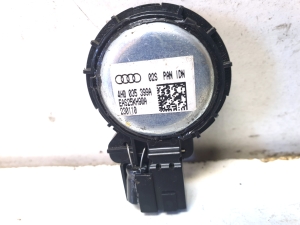 AUDI A8 D4 (2010–2017) Kõlar 4H0035399A - 2