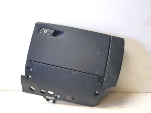AUDI A8 D4 (2010–2017) Handschuhfach 4H1857096E24A - 6