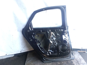 AUDI A8 D4 (2010–2017) Rear side doors - 4