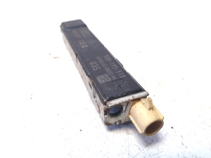 AUDI A8 D4 (2010–2017) Antenna amplifier 4H0035225C - 3